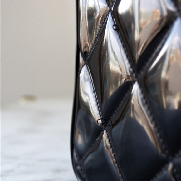 Chanel Vintage Spring 1995 Black Quilted Patent Leather Large 95P Vanity Bag - Picture 16 of 16